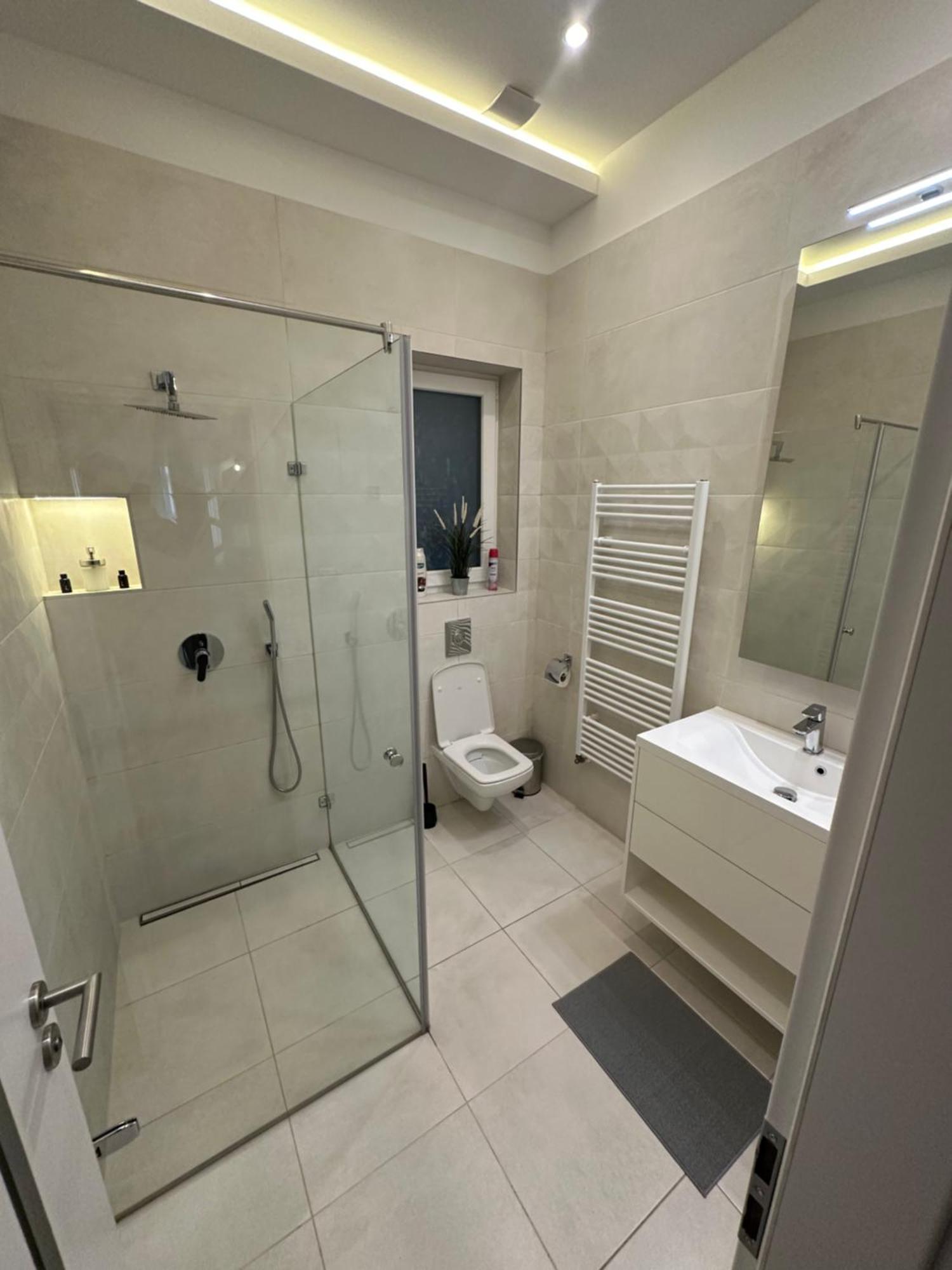 Revay 20 Suites By Corall Budapest Exterior photo